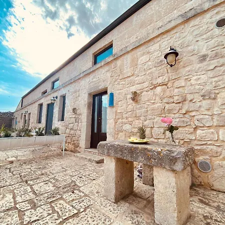 Landhuis Mastro Vanni - Urban Masseria *